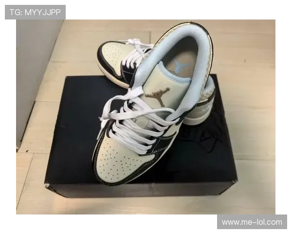 球星穿搭攻略精选 足球鞋推荐与搭配技巧解析