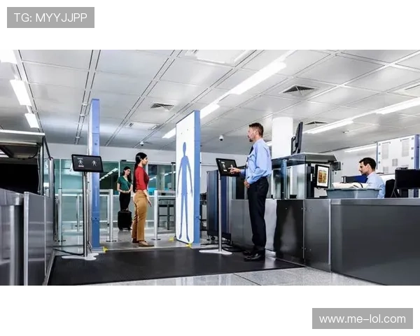 蝎斗足球鞋助力球星突破极限 彰显速度与力量完美融合