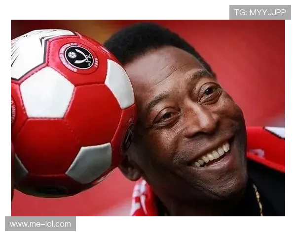 足球历史中的黑人球星及其对运动发展的深远影响