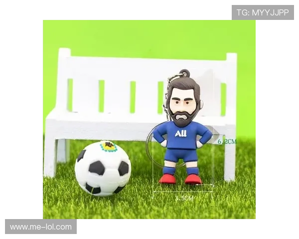 足球巨星头像定制足球收藏热潮引领球迷时尚新风潮